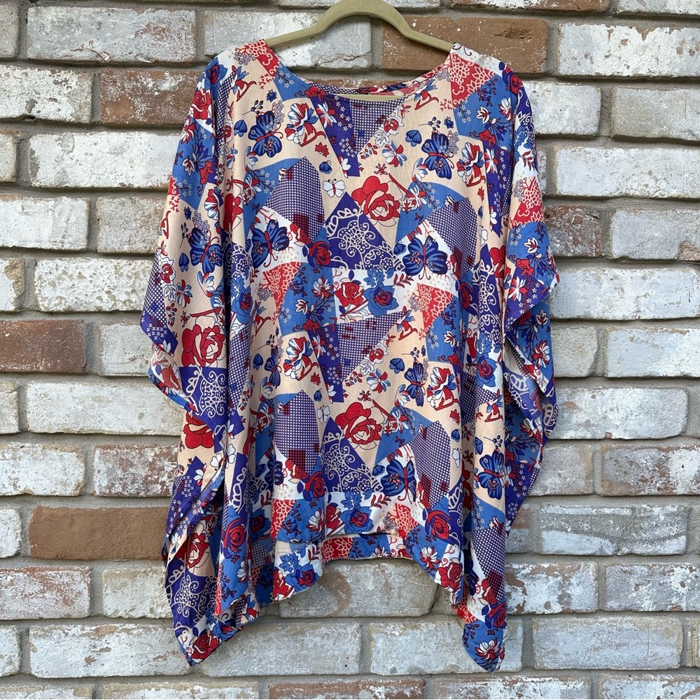 Tamsy Caftan Poncho Coverup